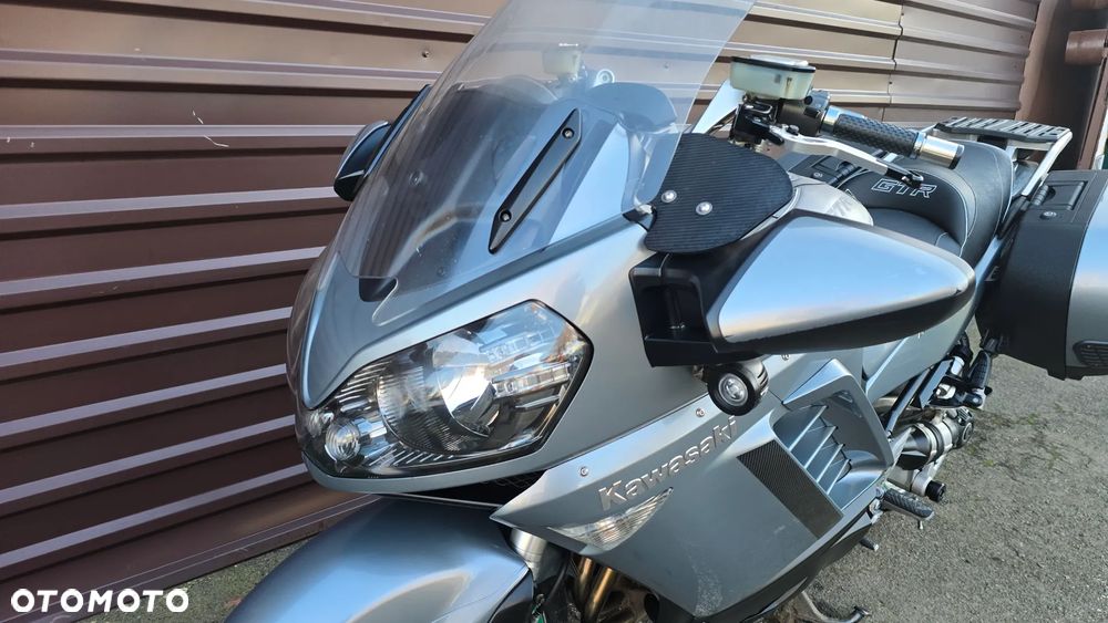 Kawasaki GTR - 34