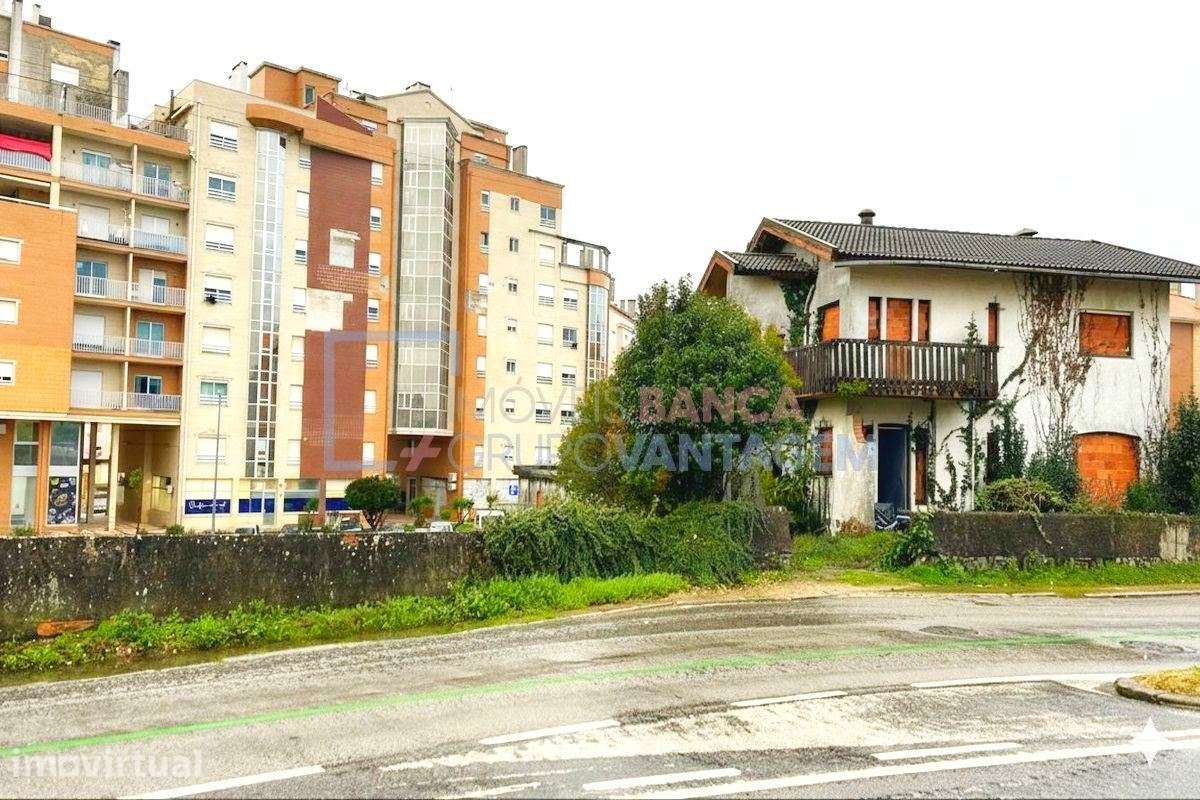 Terreno com Elevado Potencial de Construção no Centro de Albergari... - Grande imagem: 2/5