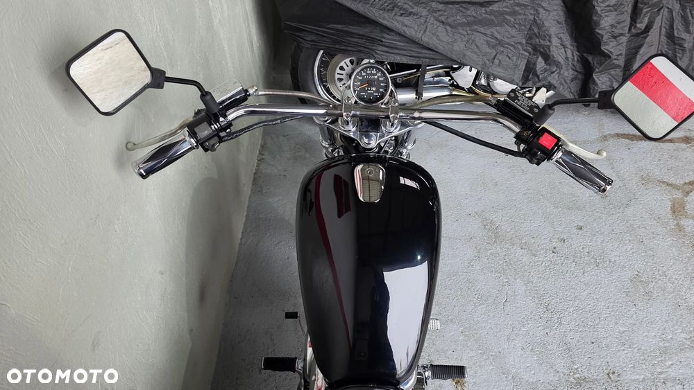 Suzuki Intruder - 27