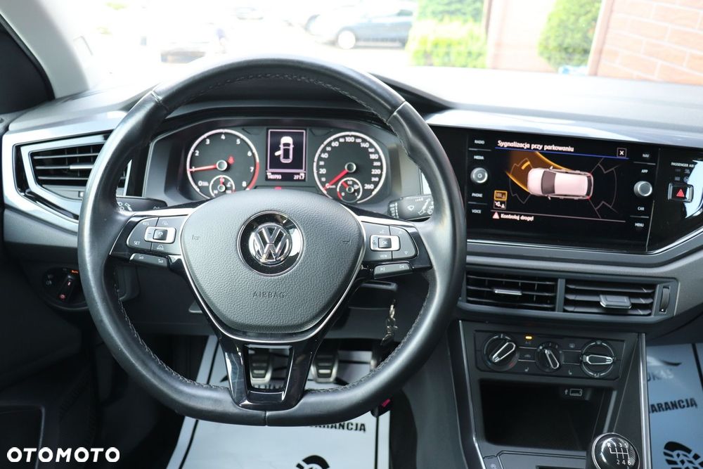 Volkswagen Polo - 11