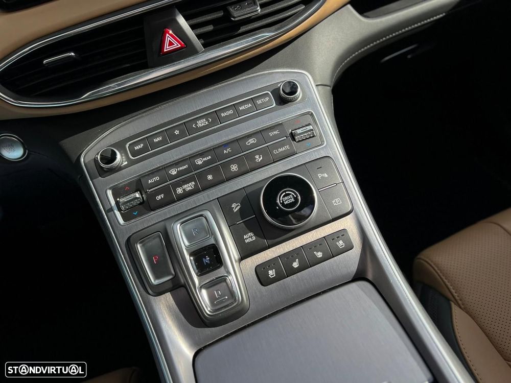 Hyundai Santa Fe 1.6 T-GDI HEV Vanguard+Luxury Pack - 15