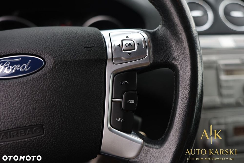 Ford S-Max - 23
