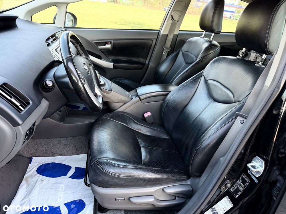 Toyota Prius 1.8 HSD Premium - 9