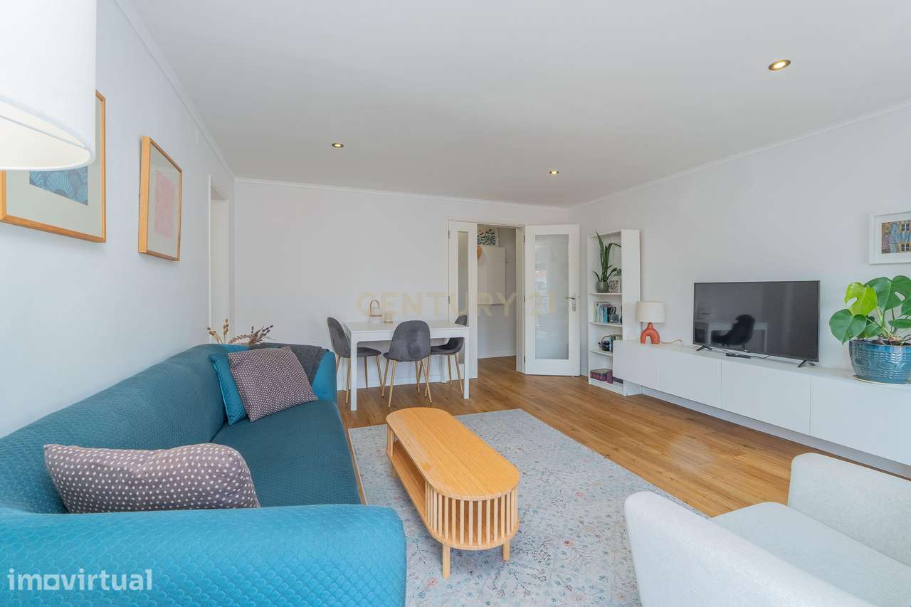 Apartamento T2 Renovado Onde Lisboa Entra Pela Janela - São Vicente - Grande imagem: 2/21