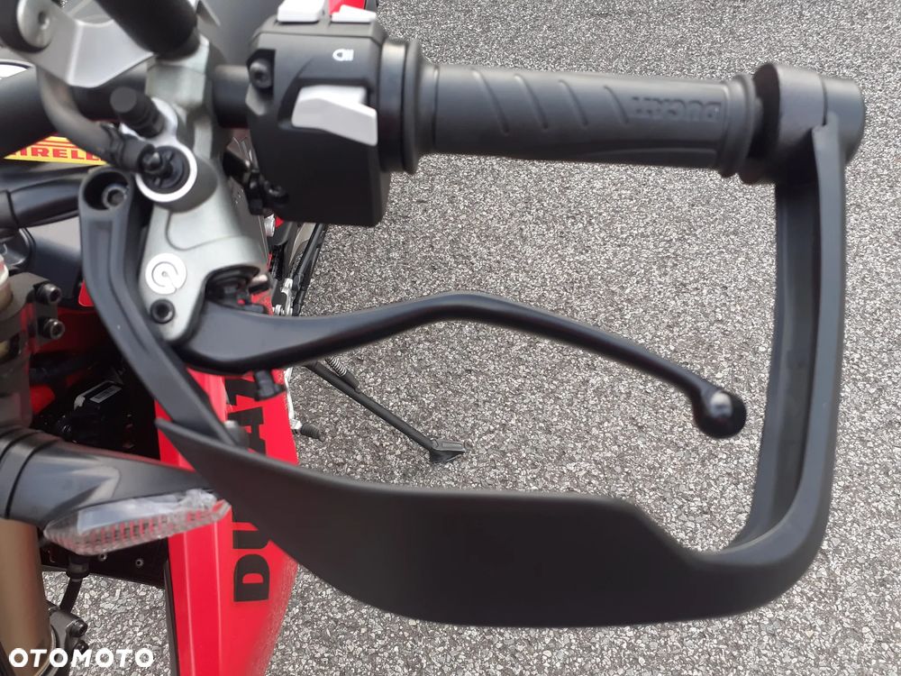 Ducati Hypermotard - 15