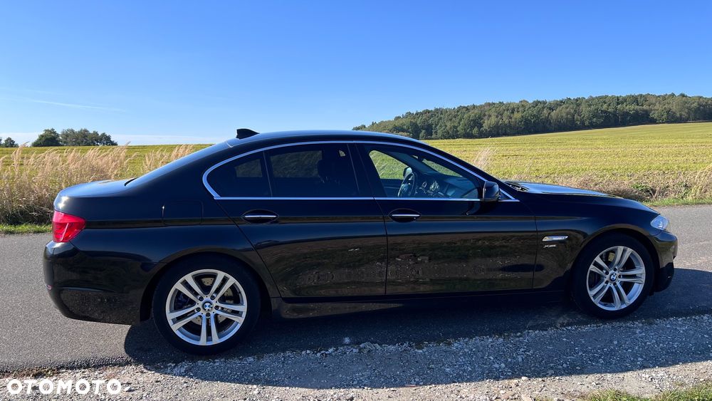 BMW Seria 5 525d xDrive - 7