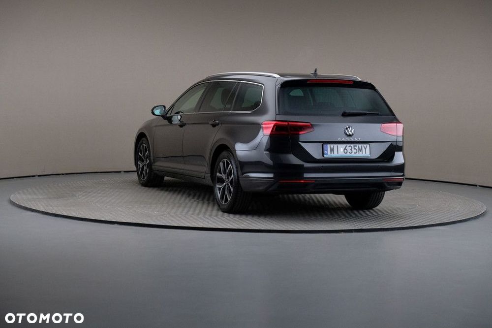 Volkswagen Passat Variant 2.0 TDI SCR Business DSG - 2