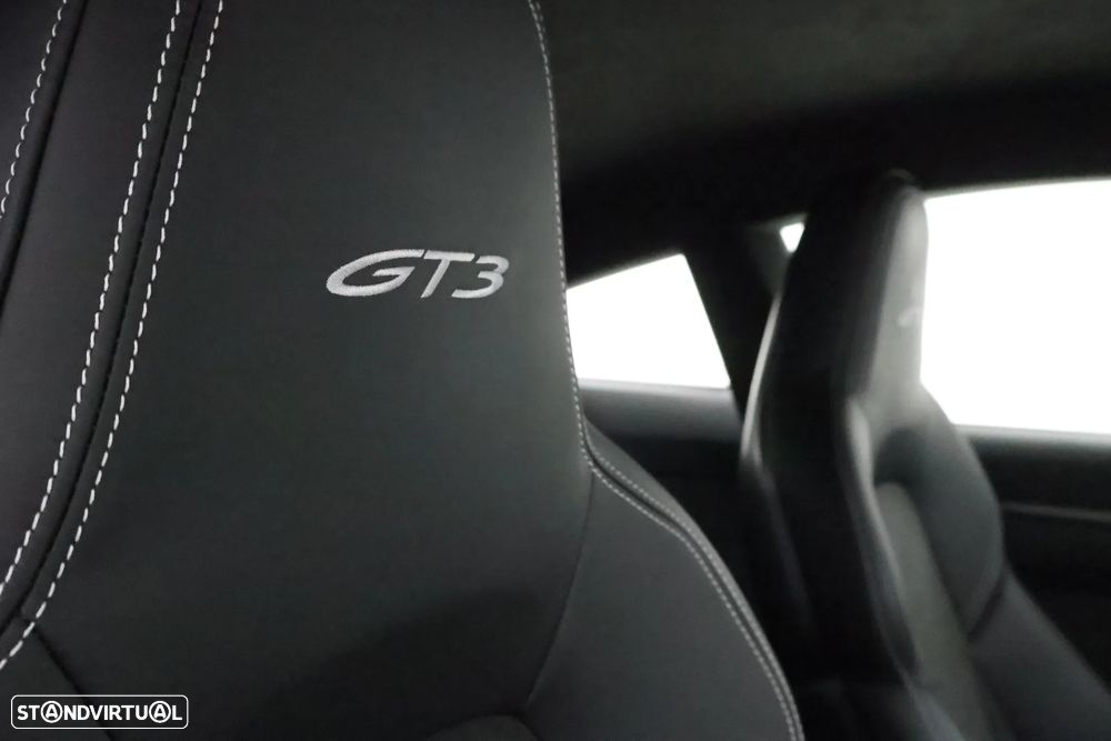 Porsche 911 (992) GT3 PDK - 32