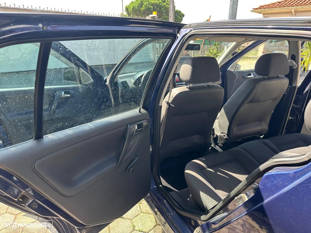 VW Polo 1.0 Conceptline - 9