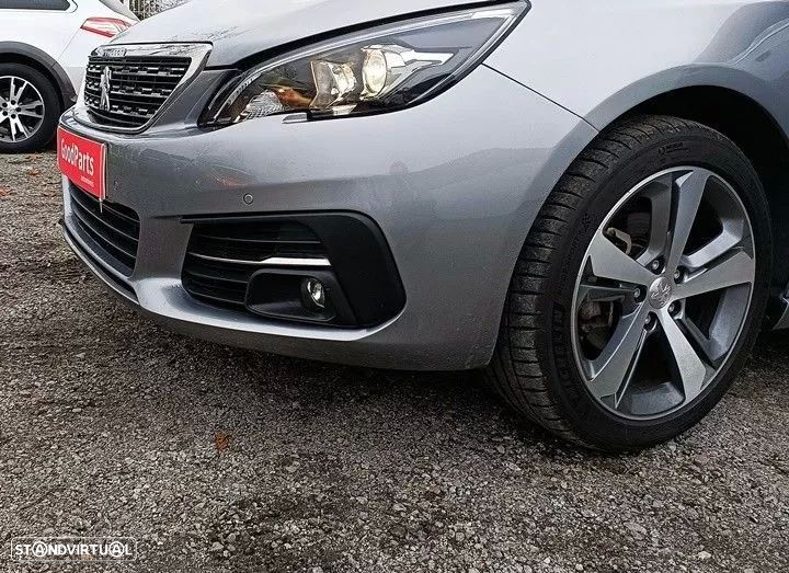 Peugeot 308 1.2 PureTech GT Pack - 23