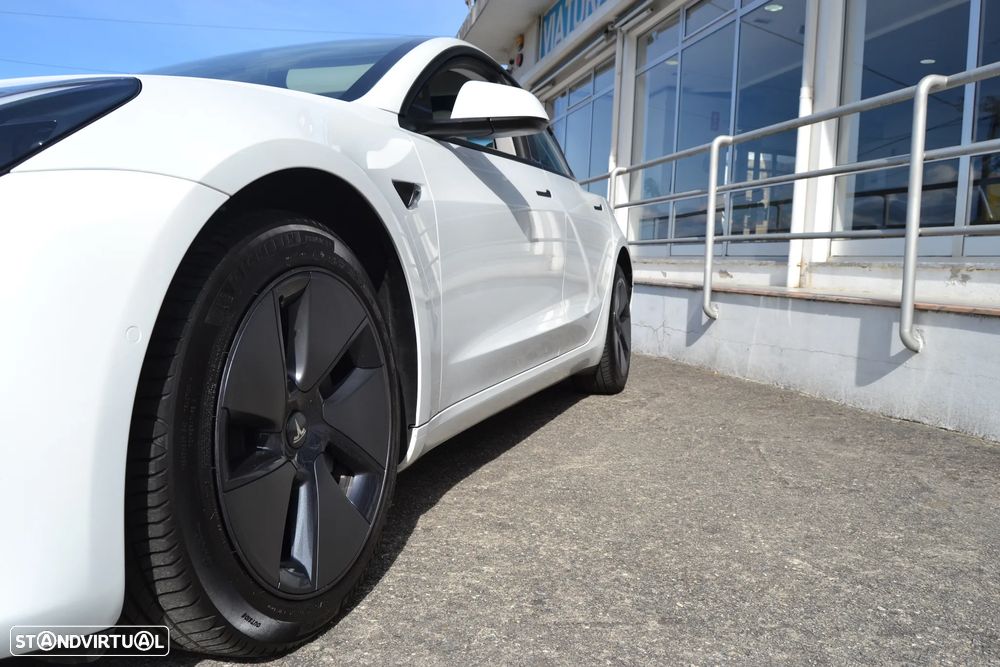 Tesla Model 3 Standard Range Plus RWD - 6