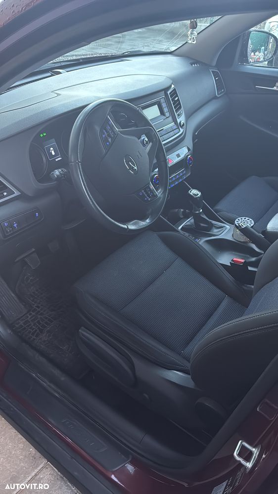 Hyundai Tucson 1.6 T-GDi 4WD 6MT Style - 14