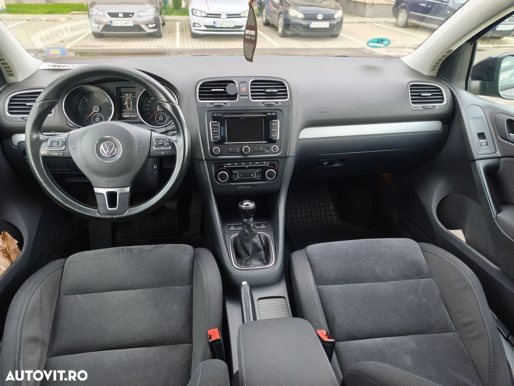 Volkswagen Golf 1.6 TDI - 9