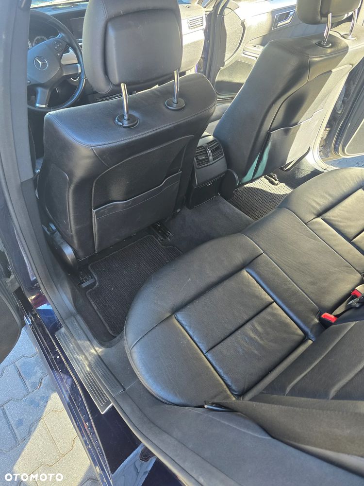 Mercedes-Benz Klasa E 250 CDI DPF BlueEFFICIENCY 7G-TRONIC Elegance - 17