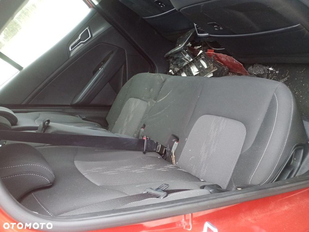 Kia Sportage 1.6 T-GDI AWD Paket Spirit - 11