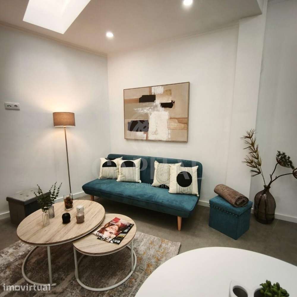 Apartamento T3 remodelado em Benfica, com elevador - Grande imagem: 4/24