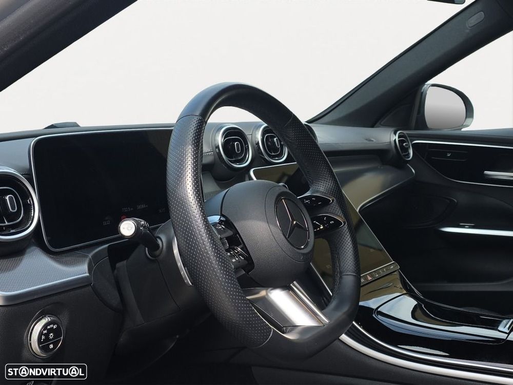 Mercedes-Benz C 300 — fotografia 9