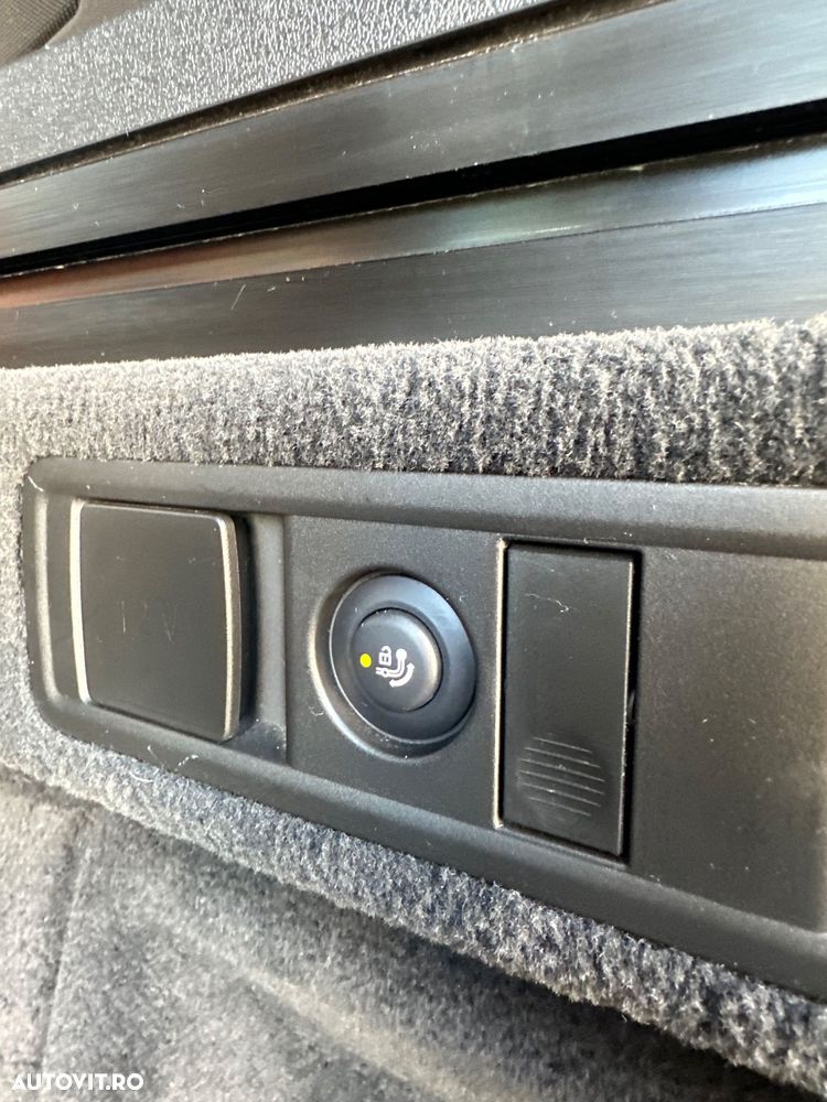 BMW X5 xDrive40i - 33