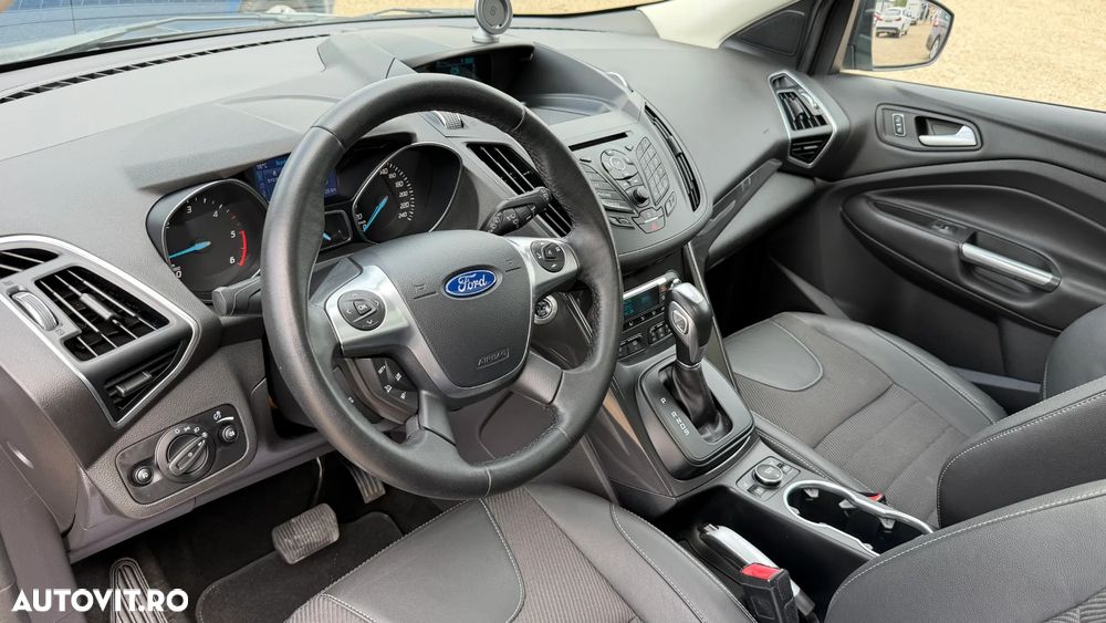 Ford Kuga 2.0 TDCi 4WD Powershift Titanium - 22