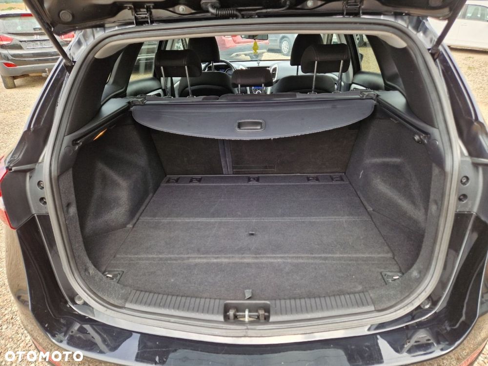 Hyundai i30 1.6 CRDi Premium - 16