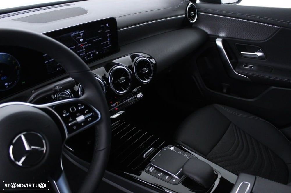 Mercedes-Benz CLA 250 e Progressive - 33