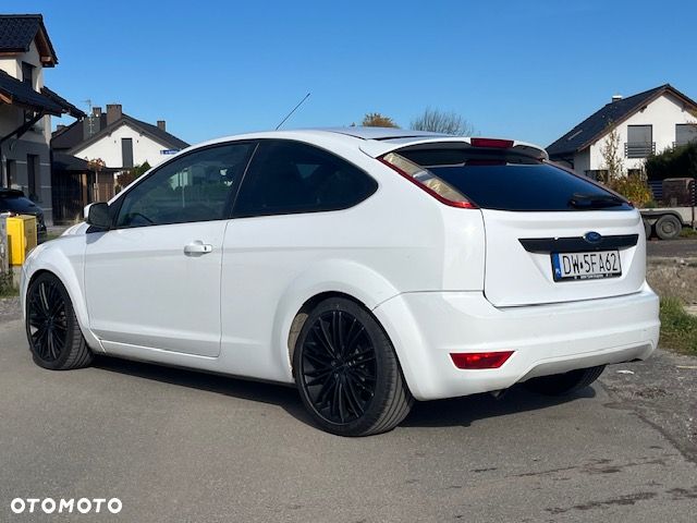 Ford Focus 2008 photo 5