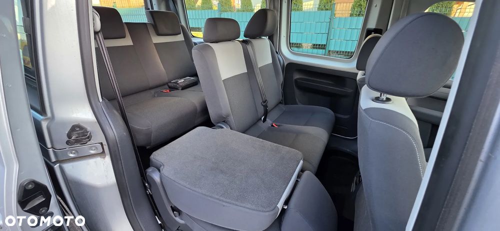 Volkswagen Caddy 1.6 TDI (7-Si.) Edition 30 - 13