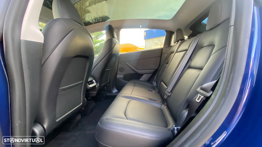 Tesla Model Y Standard - 24