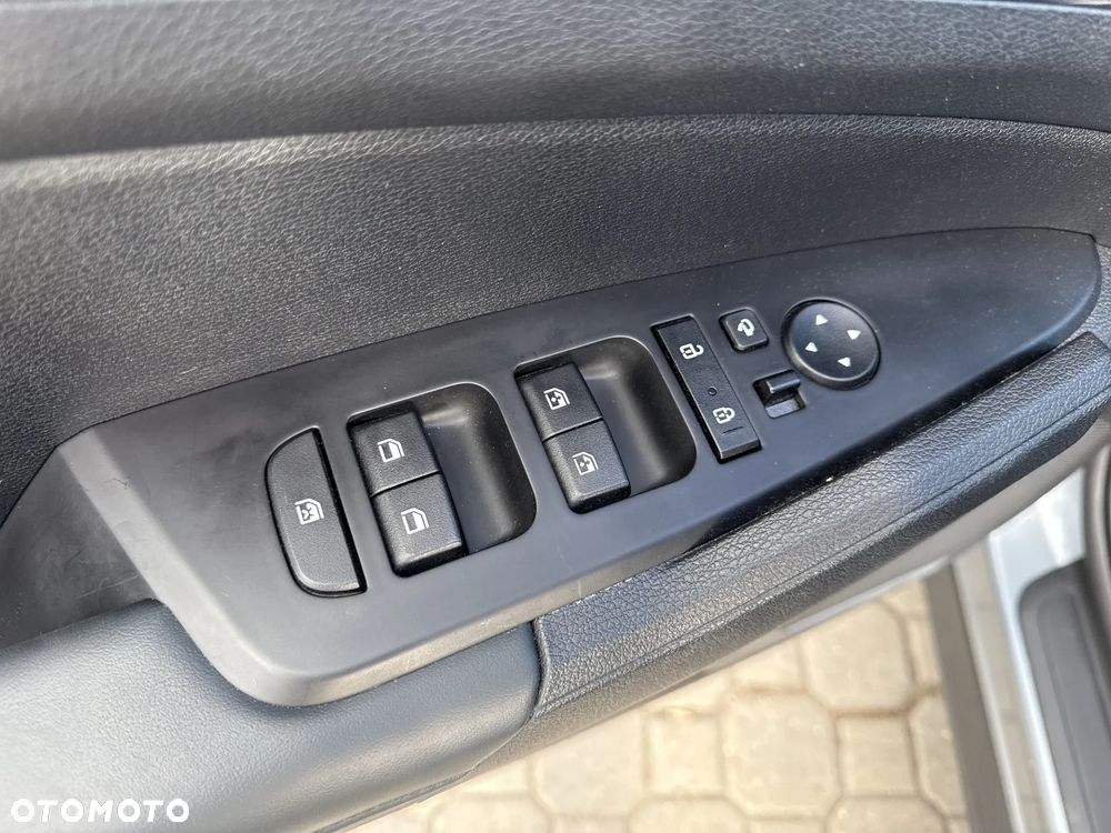 Kia Sportage 1.6 T-GDI L 2WD DCT - 19