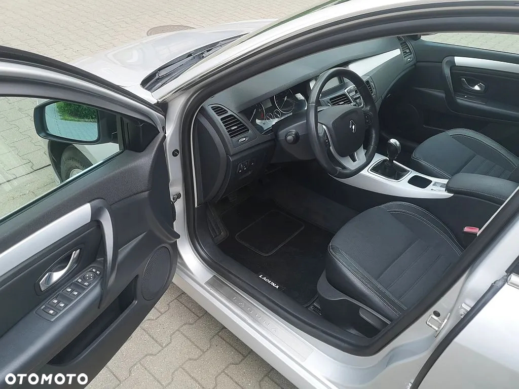 Renault Laguna - 7