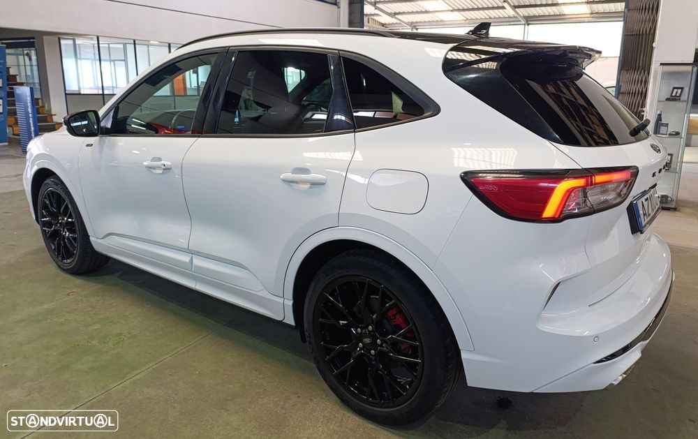 Ford Kuga 1.5 EcoBoost ST-Line X — fotografia 5