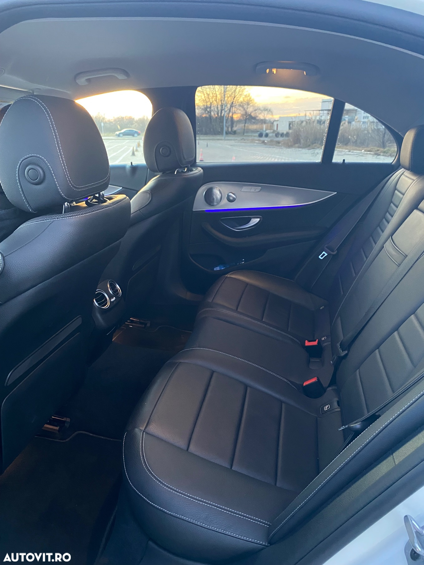Mercedes-Benz E 220 d 4Matic 9G-TRONIC - 9