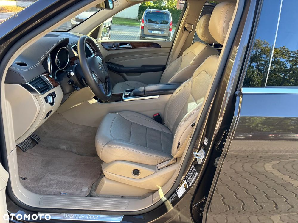 Mercedes-Benz ML 400 4MATIC 7G-TRONIC - 20