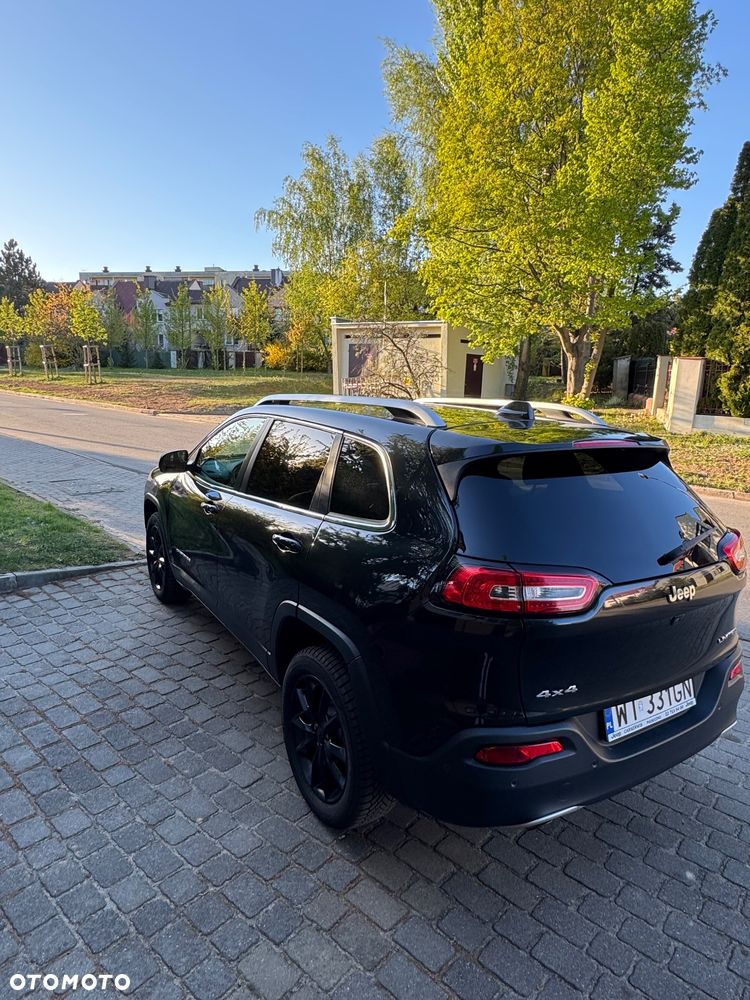 Jeep Cherokee - 11