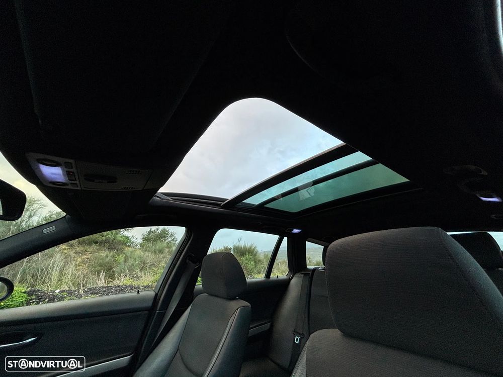 BMW 320 d Exclusive - 24