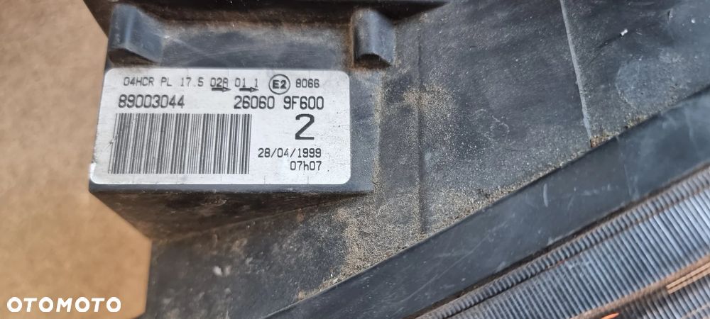 Lampa lewy przód NISSAN PRIMERA P11 89003044 / 26060 9F600 - 2