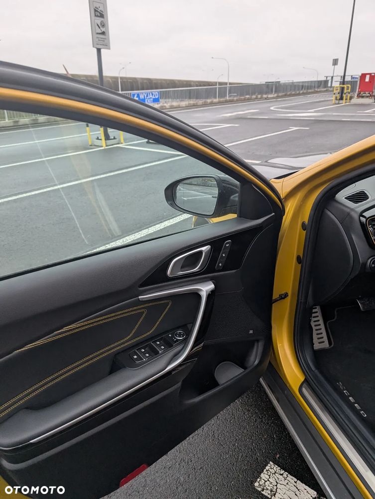 Kia XCeed 1.6 CRDi DCT7 LAUNCH EDITION - 11