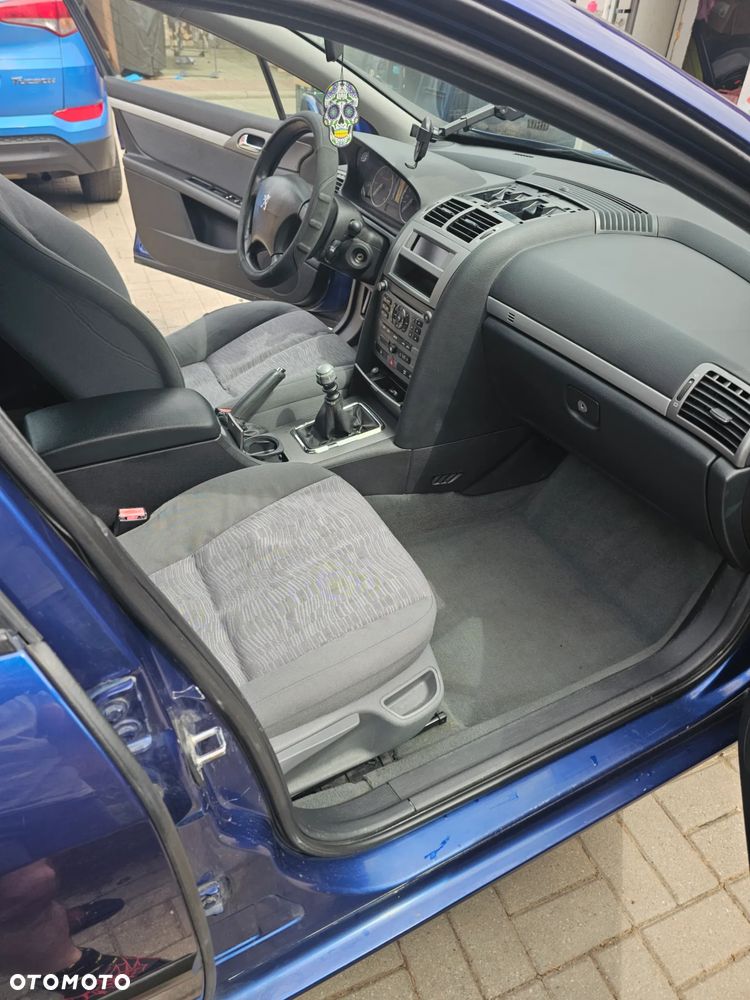 Peugeot 407 - 5