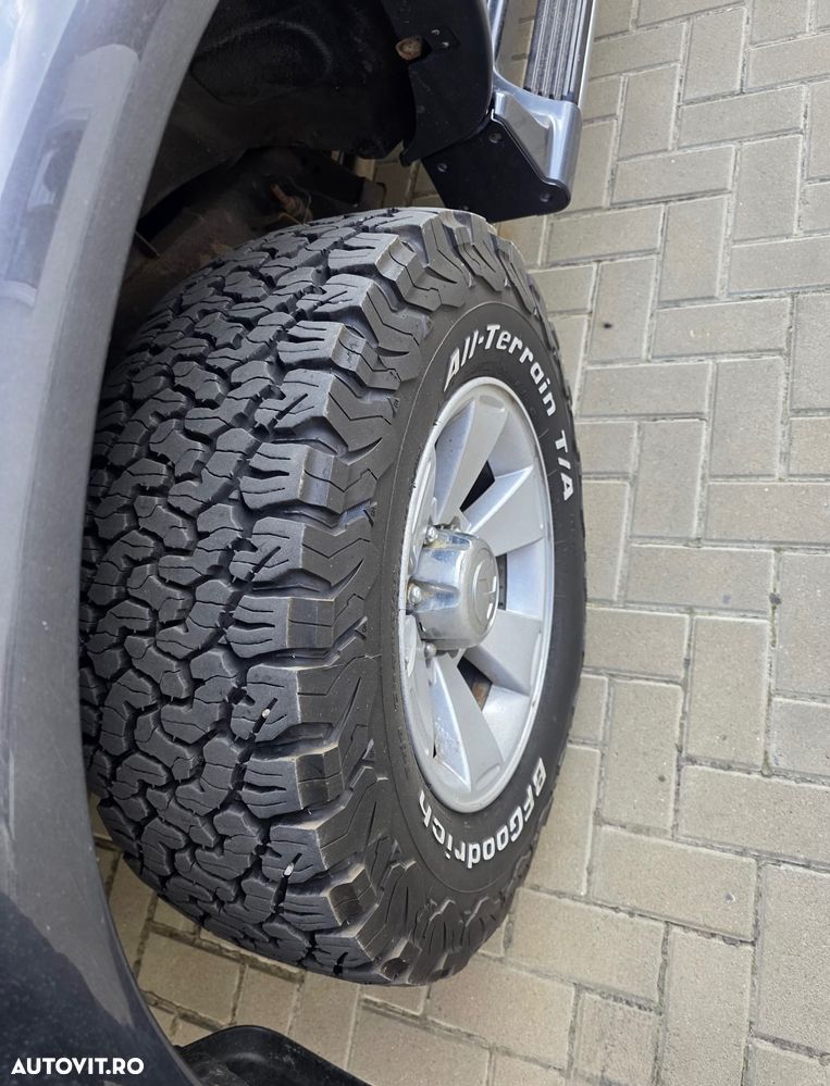 Mitsubishi Pajero Sport 2.5 TD Intense Piele + - 11