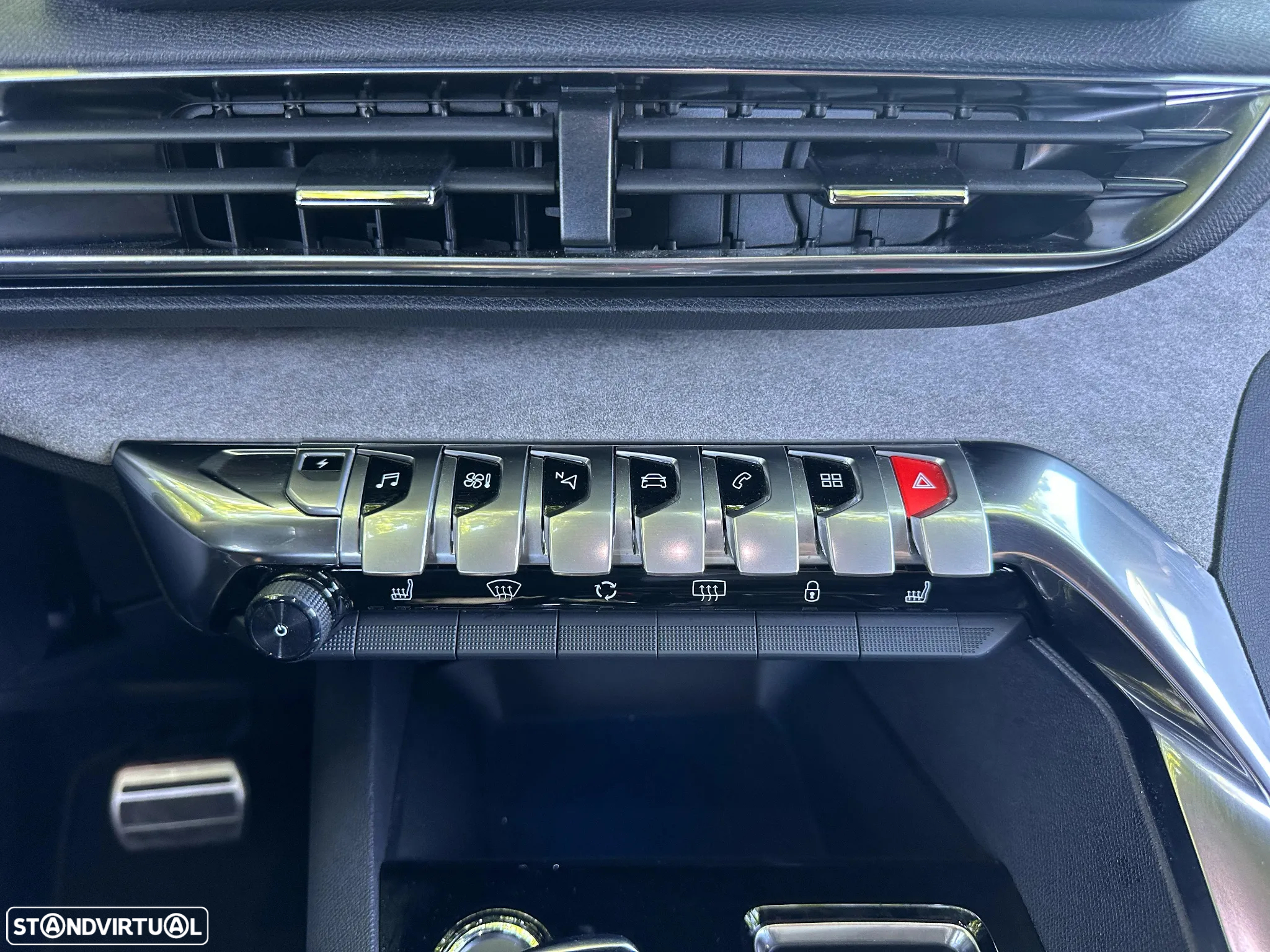 Peugeot 3008 1.6 Hybrid GT Pack e-EAT8 - 33
