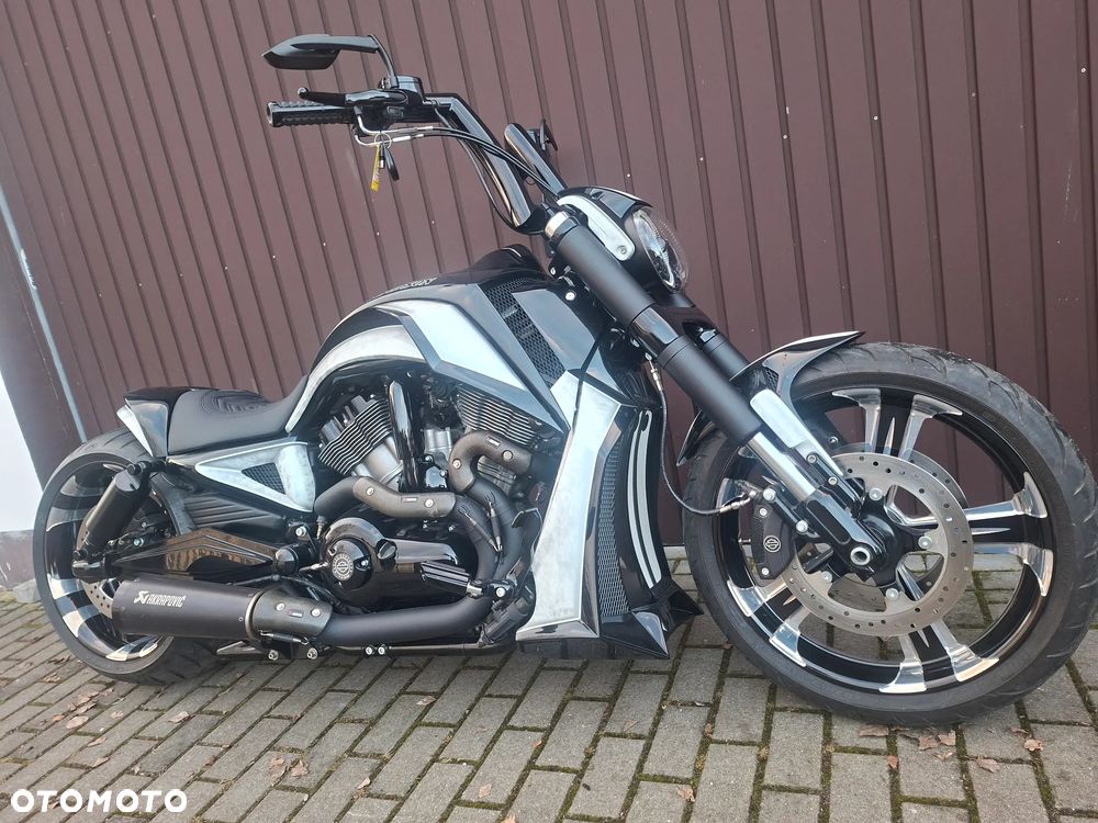 Harley-Davidson V-Rod Muscle - 14