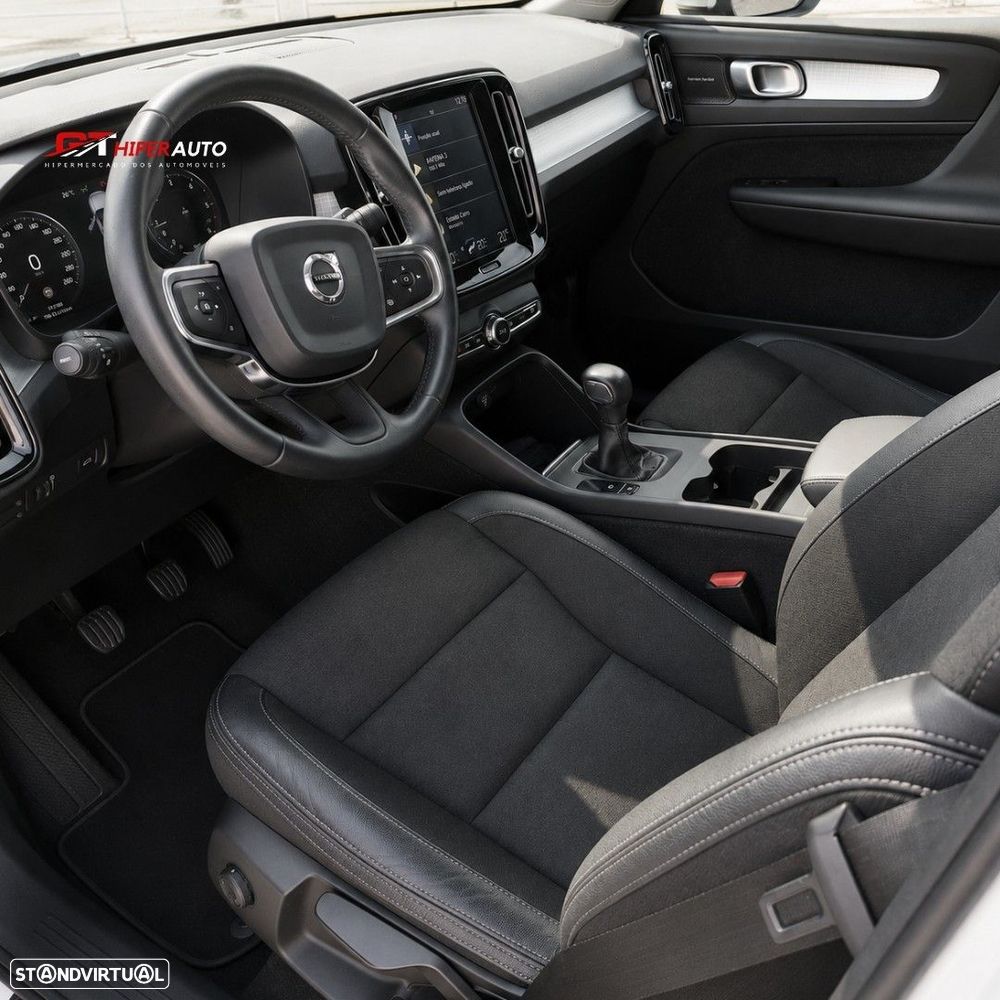 Volvo XC 40 2.0 D3 Momentum — fotografia 8