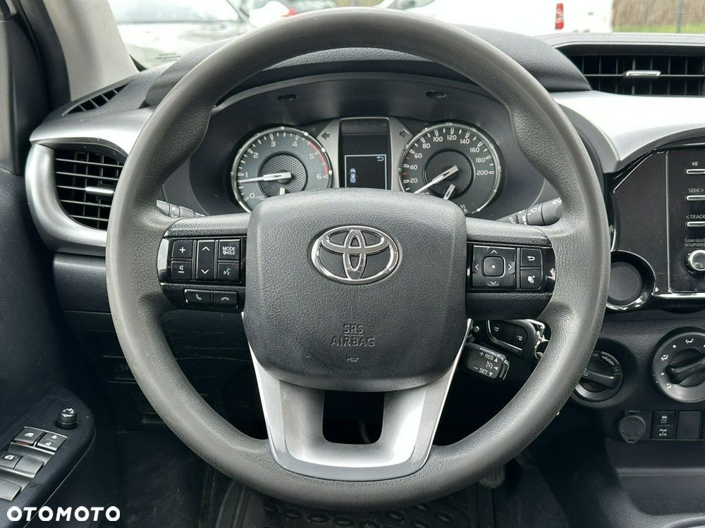 Toyota Hilux 2.4 D-4D Double Cab DLX 4x4 - 19