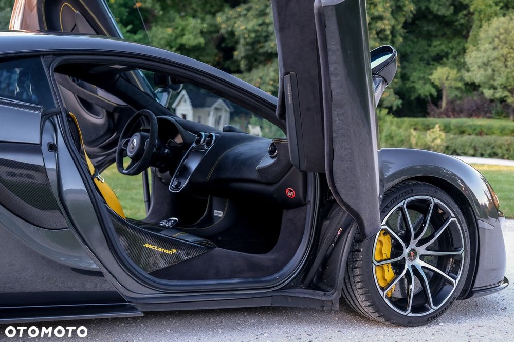 McLaren 570S Coupe - 25