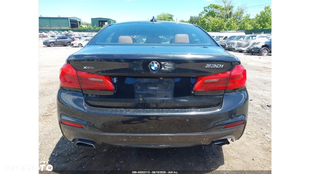 BMW Seria 5 530i xDrive M Sport Edition - 8
