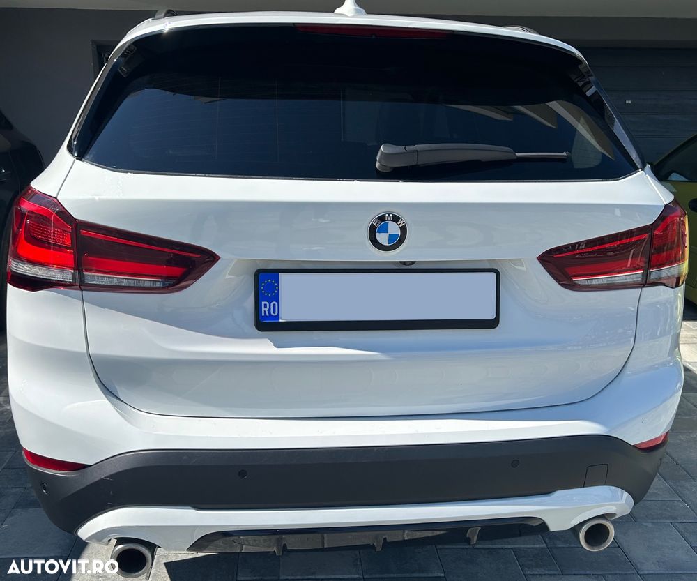 BMW X1 xDrive20i AT - 20