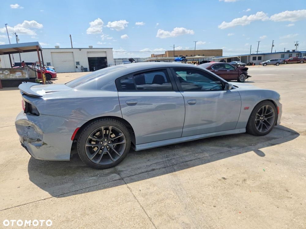 Dodge Charger - 4