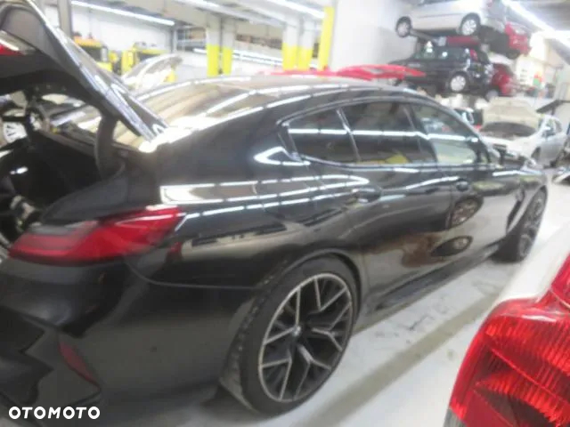 BMW M8 Competition - 5