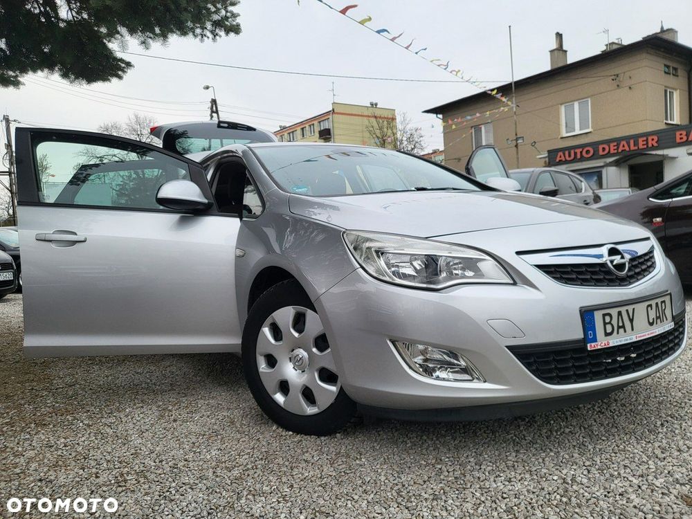 Opel Astra - 2