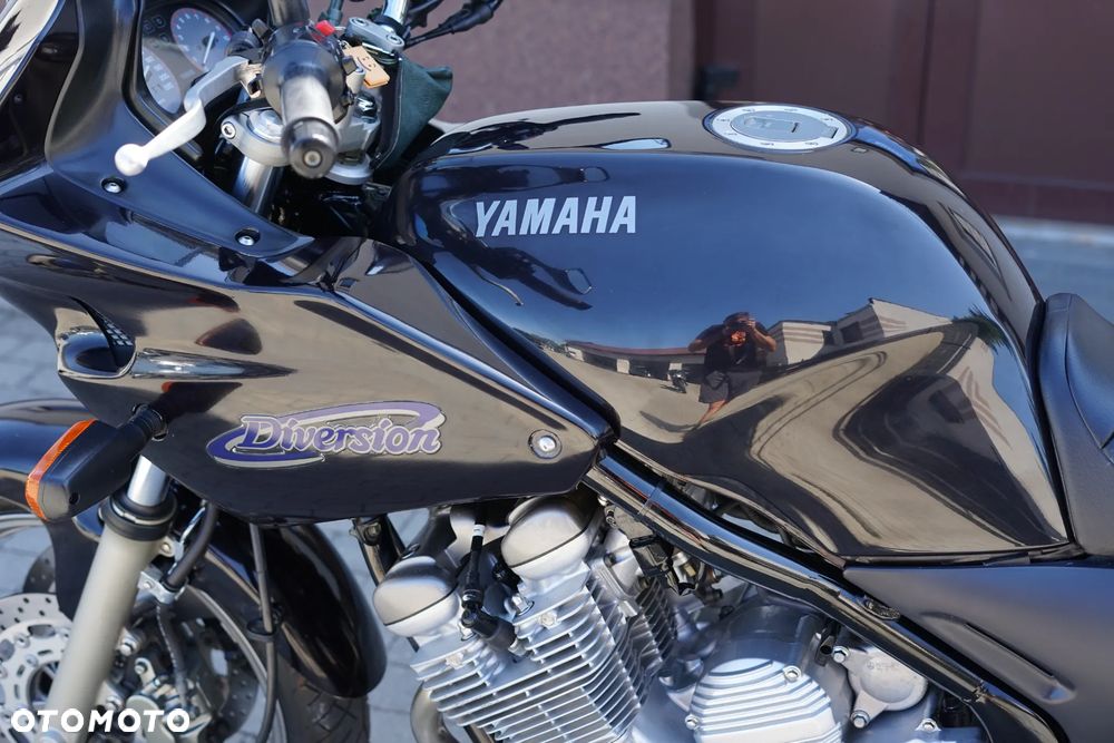 Yamaha XJ - 30